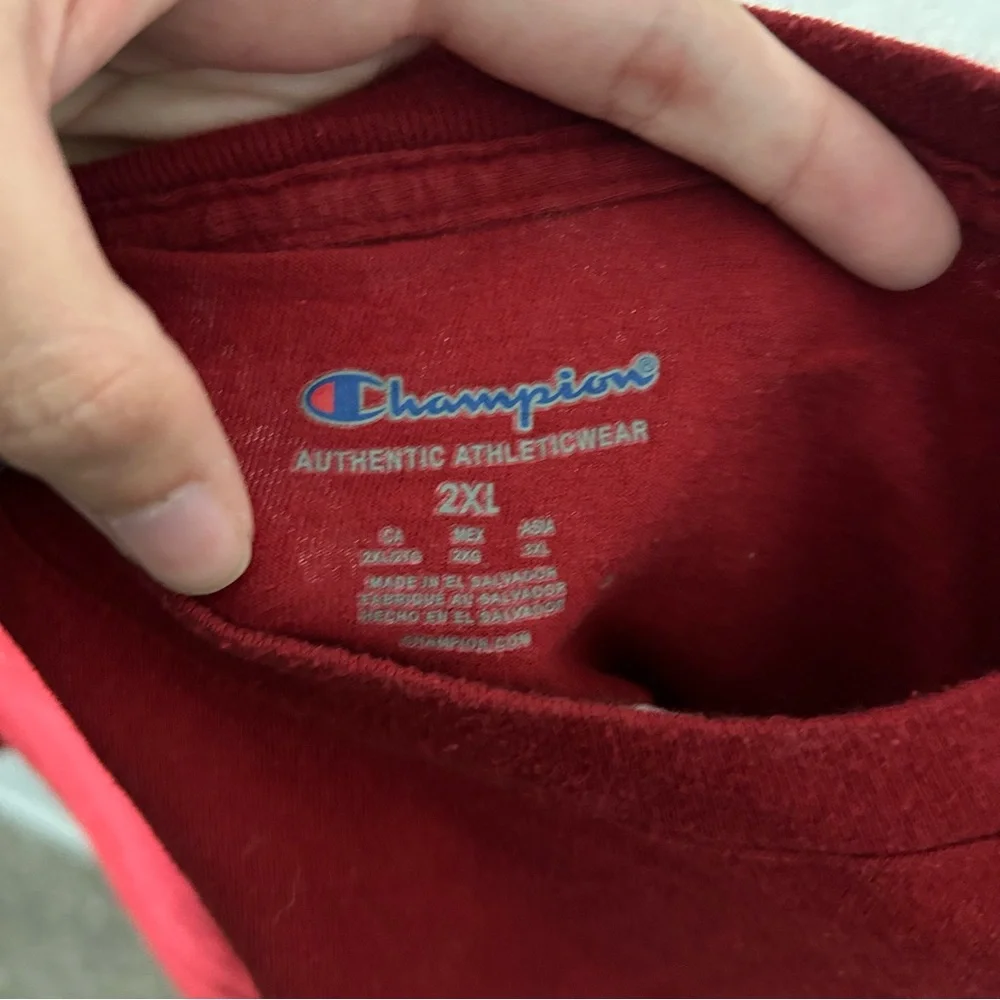 🌿 Champion Bold Red Tee - Picture 4 of 5
